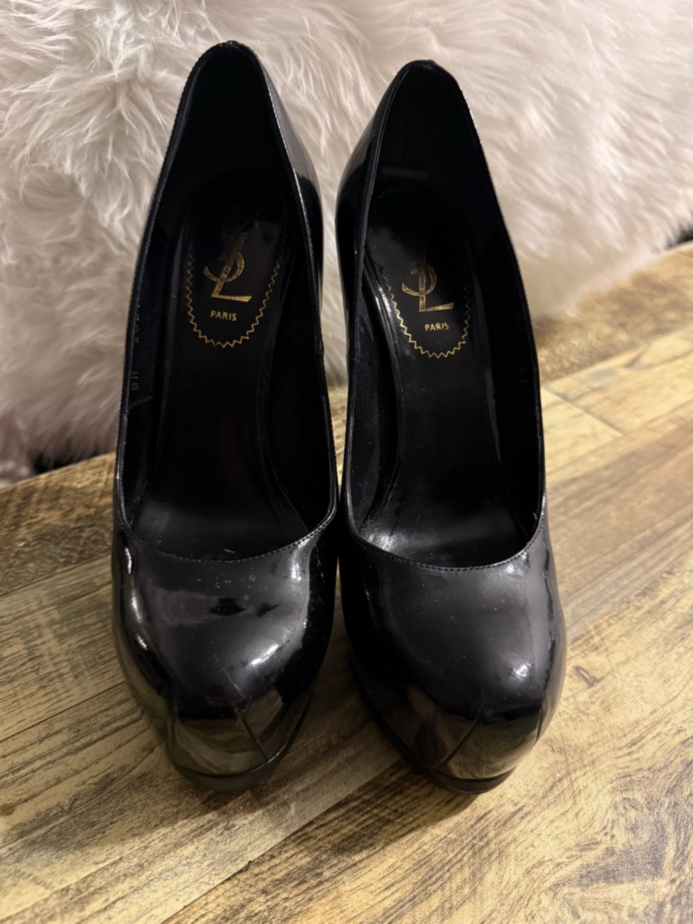Yves Saint Laurent (YSL) Black Patent Platform Stiletto Pumps – EU 37 (US ~7) - Picture 2 of 9
